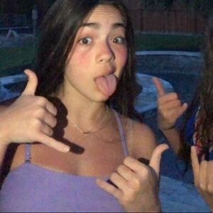 Meet your Posher, Isabel